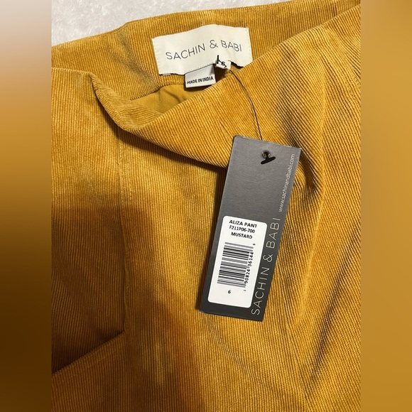 Sachin + Babi Pant(Depending on height could be a wide leg mid calf crop pant) - Picture 5 of 10